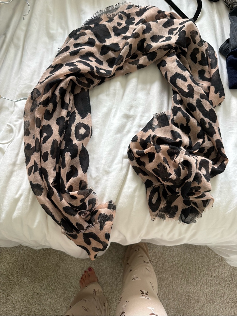 Women's Light Pink Leopard Print Scarf - Chic Animal-Print Wrap